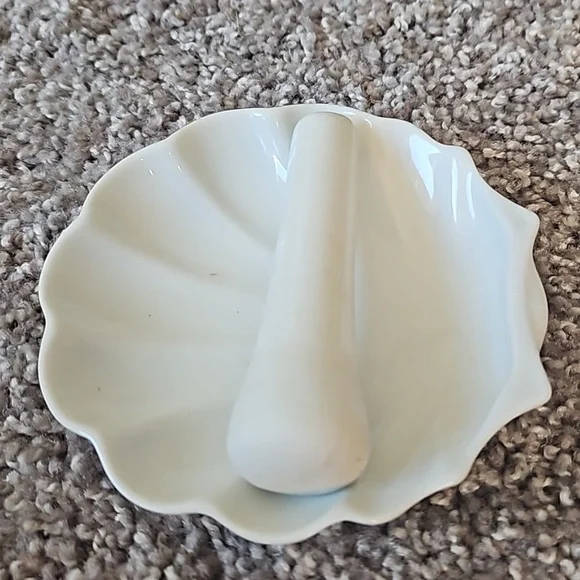 70s vtg Apothecary Pestle for Porcelain Mortar in excellent condition Marked